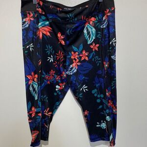 Joe Fresh Active Womens XL Floral Tropical Print Cropped Leggings Black